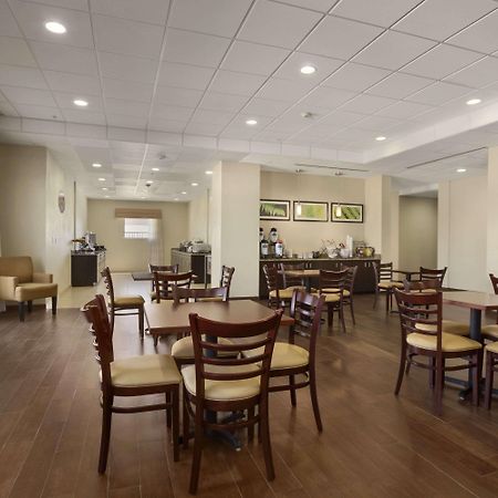 Petrostay Inn & Suites Cotulla Exteriér fotografie