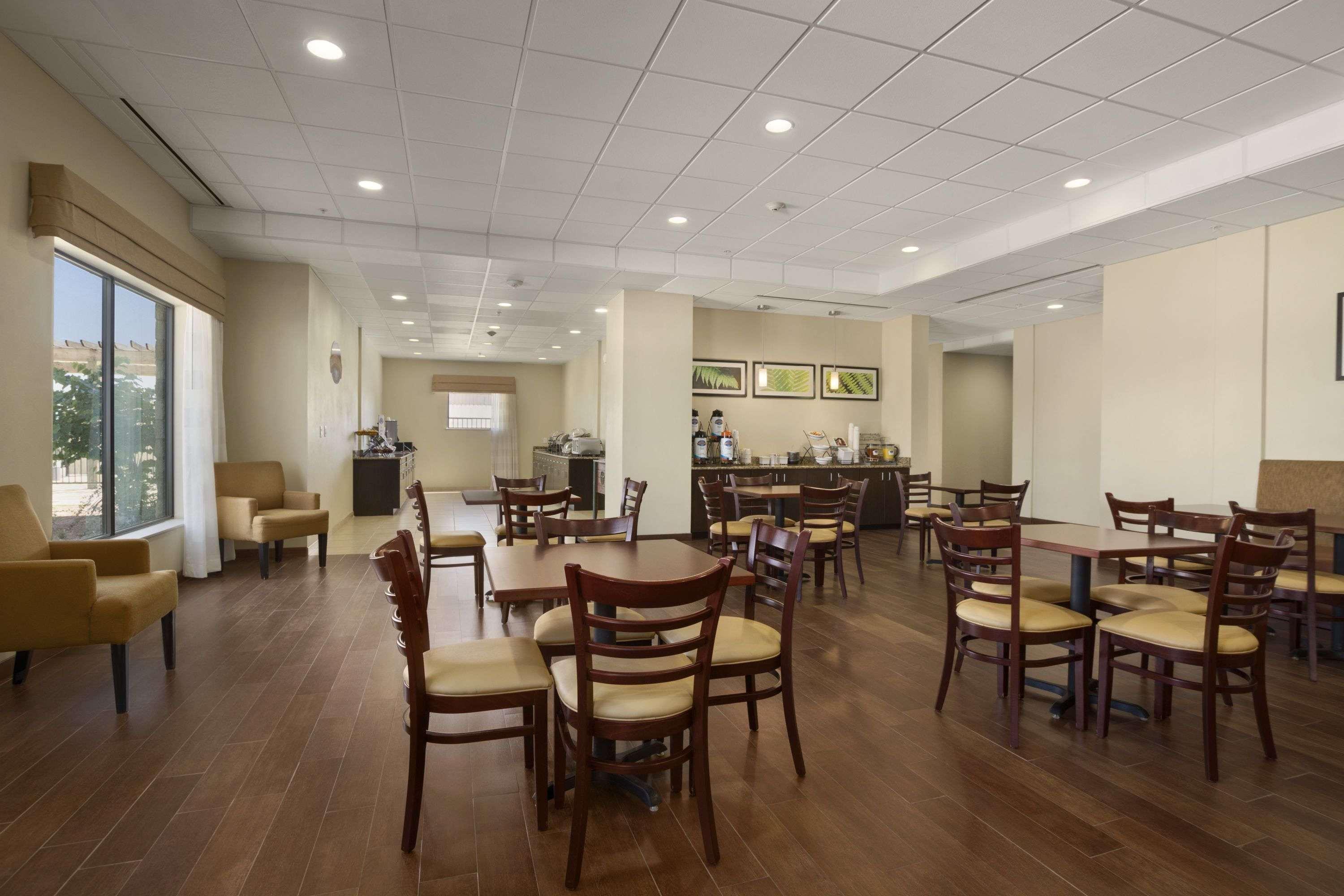 Petrostay Inn & Suites Cotulla Exteriér fotografie